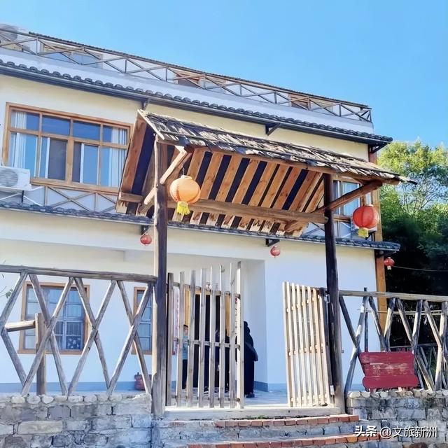 冬日“甜妹”C位出道！新洲草莓采摘指南来啦~