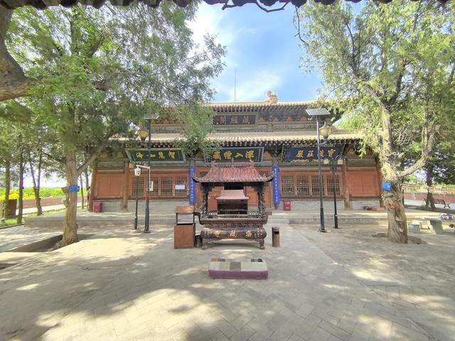 歪打误撞，驻车海藏寺停车场，进寺拜佛，原来暗藏千年灵均台