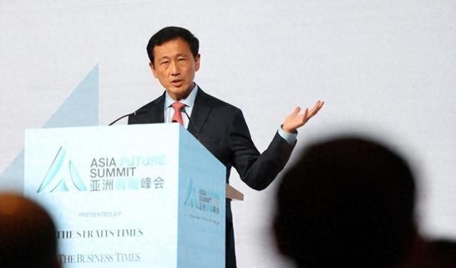 果然新加坡跳了出来，其部长公开宣称：若台海开战，等于中美开战