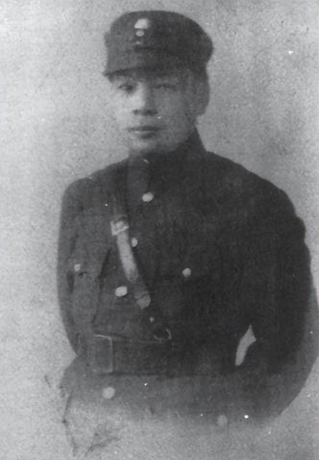 蒋介石晚年曾痛骂：我丢掉大陆怪不得别人，罪魁祸首就是这二人