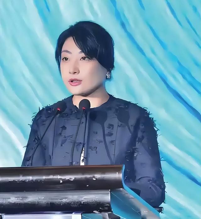 没想到，宗馥莉辞职娃哈哈董事长后，竟因一特殊举动实现口碑暴增