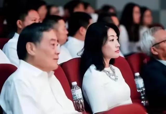 国家出手，突击检查娃哈哈！大股东分红为零，钱，都进了谁的口袋