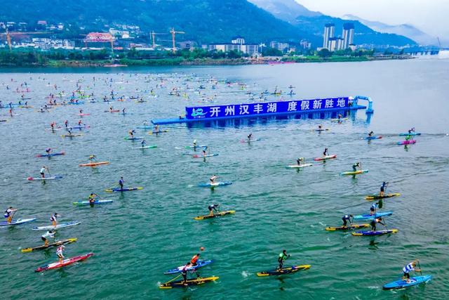 周五宠粉日｜高温天一起去水上撒欢！快来领取皮划艇体验券