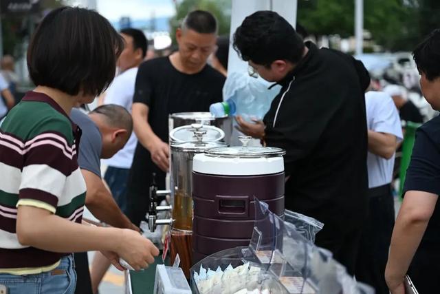 福利加码!2025汉中秦岭熊猫音乐嗨唱季,精彩不断~