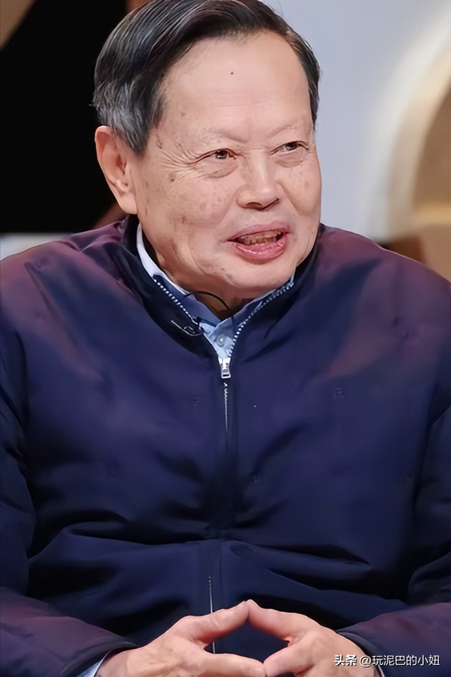 王宫保透露：杨振宁告别式时间确定，地点在八宝山，和邓稼先一样