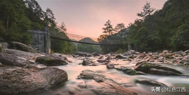 红燃翠岭绿铸魂 大茅山奏响千年交响