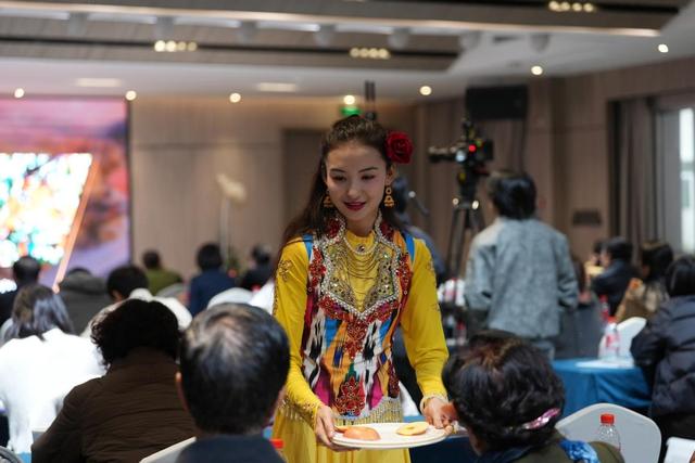 阿克苏武汉签约7项合作 共拓丝路文旅新赛道