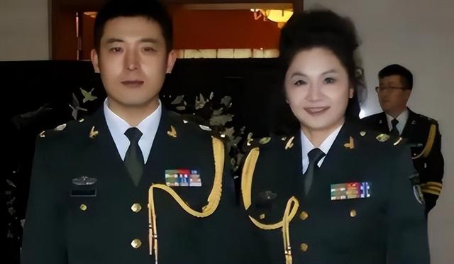 明着吃软饭？18 次上春晚全靠老婆	，结婚近 30 年身上没有一分积蓄