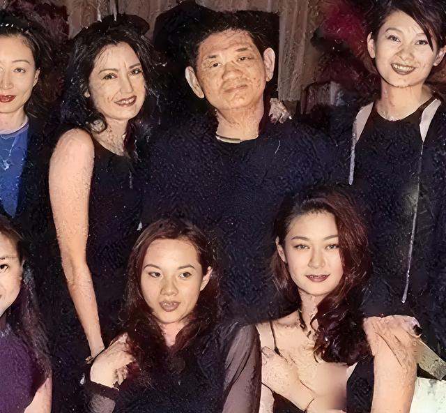 100多位情妇，包养费上亿元，9女同床却落得个凄凉下场、人财两空