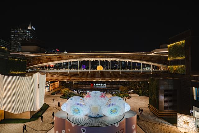 上海前滩太古里启幕「Let’s Cherish Well璀璨好生活」