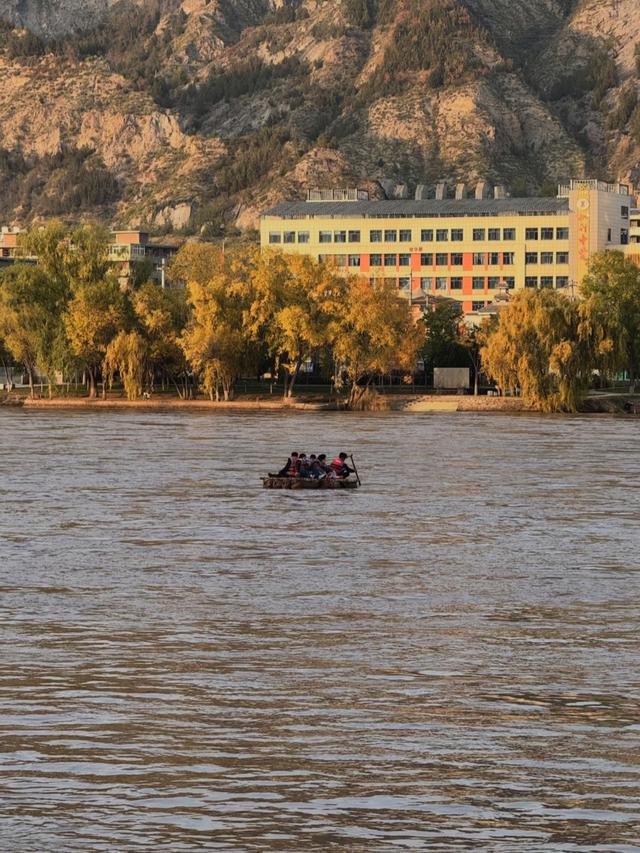 我是广州人，刚从兰州回来，实在忍不住想说：对兰州的 5 点印象