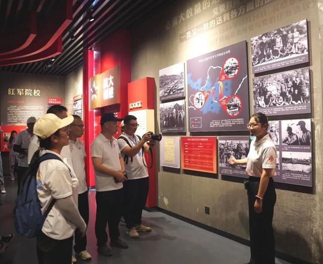 邢台市自媒体协会十余名会员参加“全国网络大V看邢台”活动