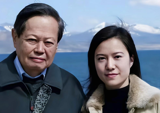 103岁巨擘杨振宁去世！49岁娇妻翁帆怎么办？其实他早有安排