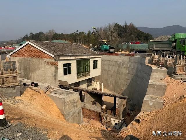 江西钉子户社死！一家全搬走，被女婿坑惨，房子没了160万也没了​