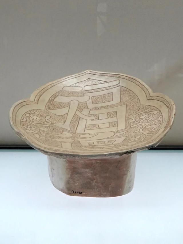 河北磁县，磁州窑博物馆笔记，那些白地黑花的枕头会讲故事