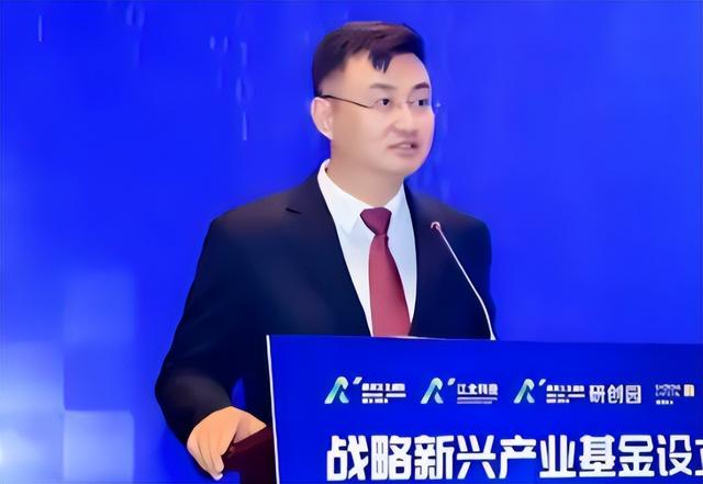 14名内鬼一网打尽！窃取华为核心技术，过程曝光，今下场大快人心