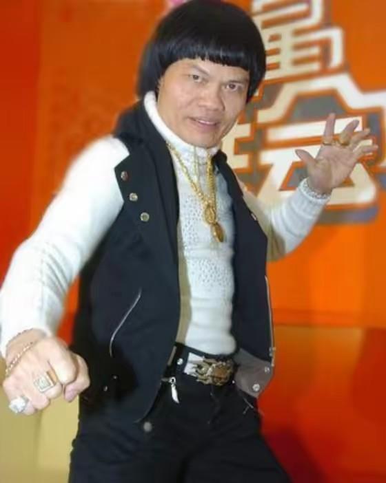 “牡丹花下死，做鬼也风流”！如今，谁也救不了风流成性的八两金