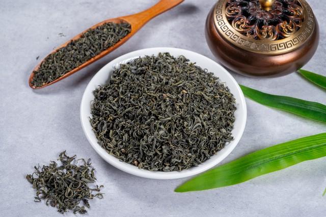 家里放了5年的茶叶，一直没拆封，还能喝吗？看完你就明白了