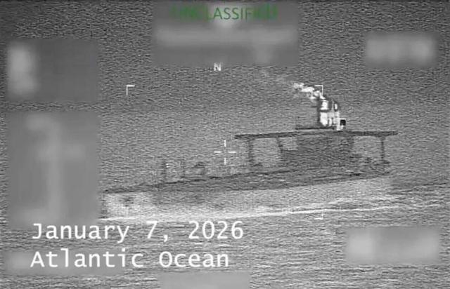 明抢5000万桶石油后	，特朗普转头才发现：中国连一桶都不肯买了