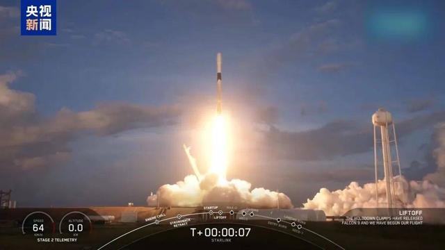 全球“星链”网络突然中断，乌军前线使用的系统也一度停运，马斯克公司SpaceX回应！