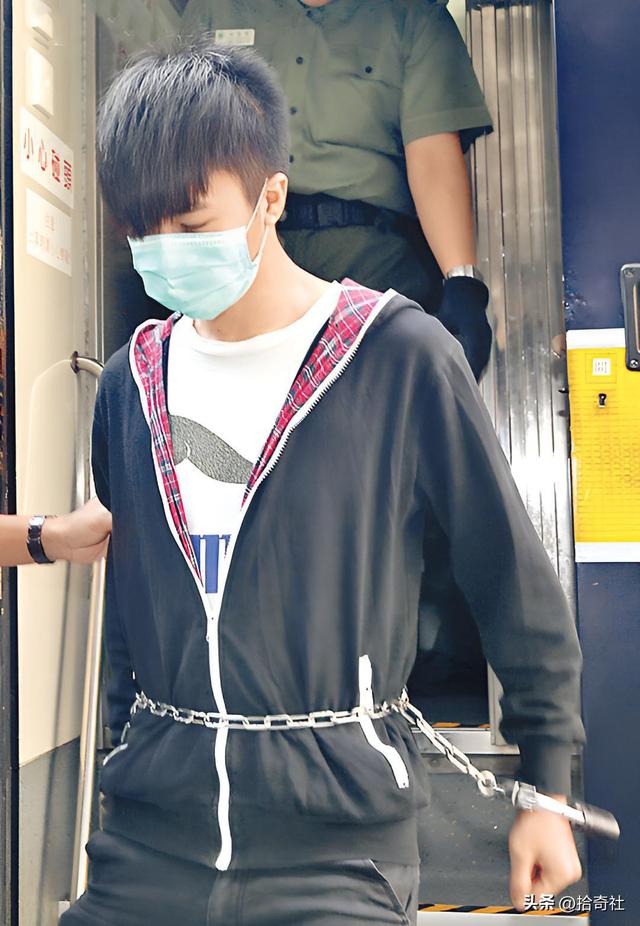 小太妹操控三中年男人，教训说她坏话男生，围殴后抛入大海中溺毙