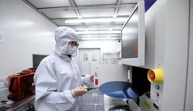 对台制裁正式开始？中国商务部出手，外媒：台积电在美难以成功