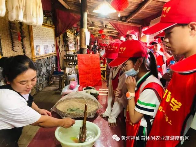 黄河神仙湾景区：一朝沐杏雨，一生念师恩