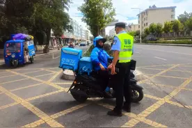 外卖骑手送餐太“任性”，嘉峪关公安交警出手大整治！图片