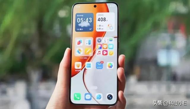 手机不用买太贵，双11销量“一马当先”的3款国产机，几乎没差评