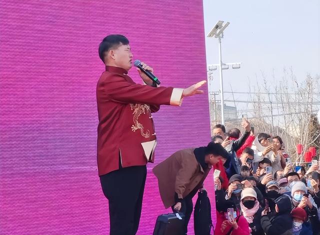 朱小伟做梦也没有想到，离婚四年后，前妻陈亚男没能活成真实自己