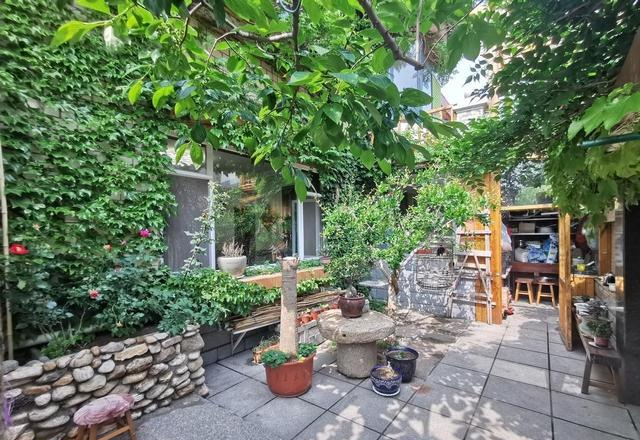 北京不解	，保定纳闷，如今天津竟成一本可尝可逛的 “津门风物