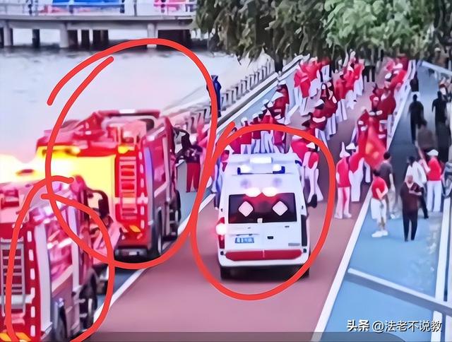 辽宁暴走团阻碍3辆救援车通行，警方回应，央媒：这不是素质问题