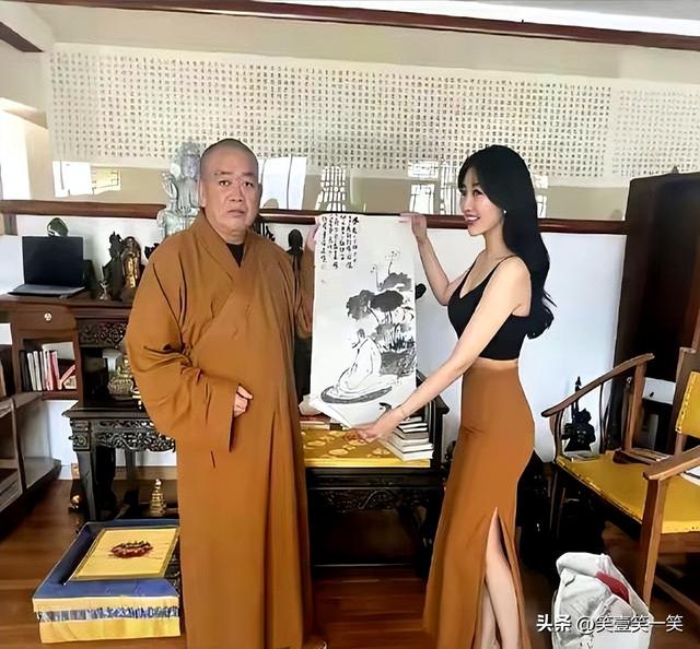 李湘还是不忍了！坦白与释永信的真实关系，亲吻照真相已大白