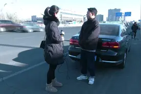 “炸裂”！保养了一回车 发现公里数翻了倍 呼和浩特一车主急了……图片