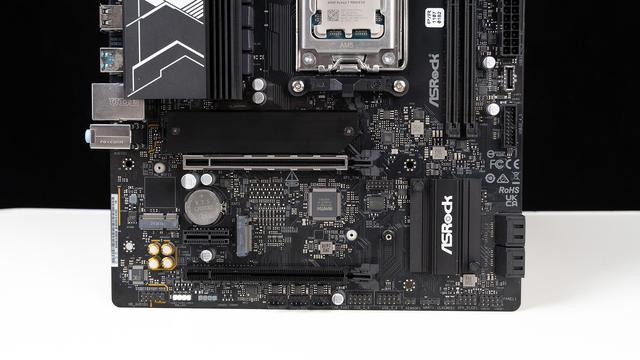 性价比妖板超频指南：华擎B850M-X+9800X3D达成8200C36 48GB！