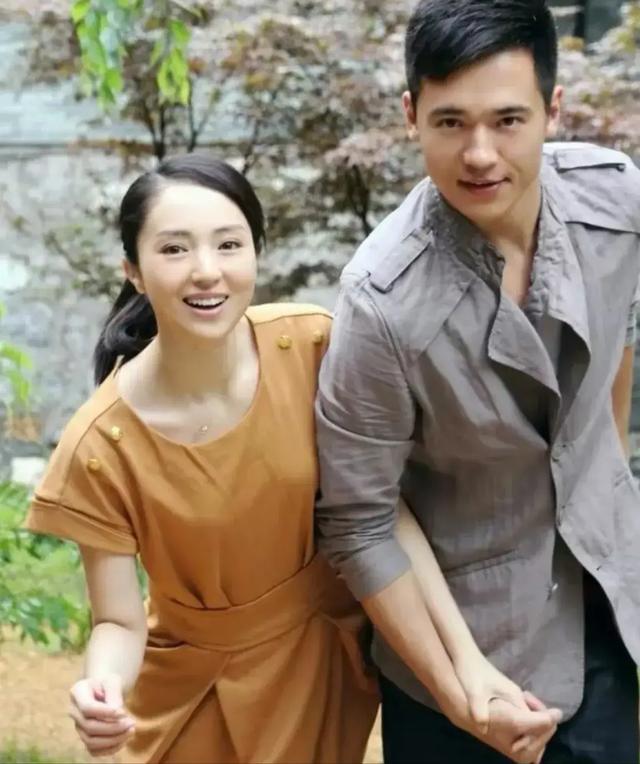 董璇官宣再婚 老公疑似张维伊