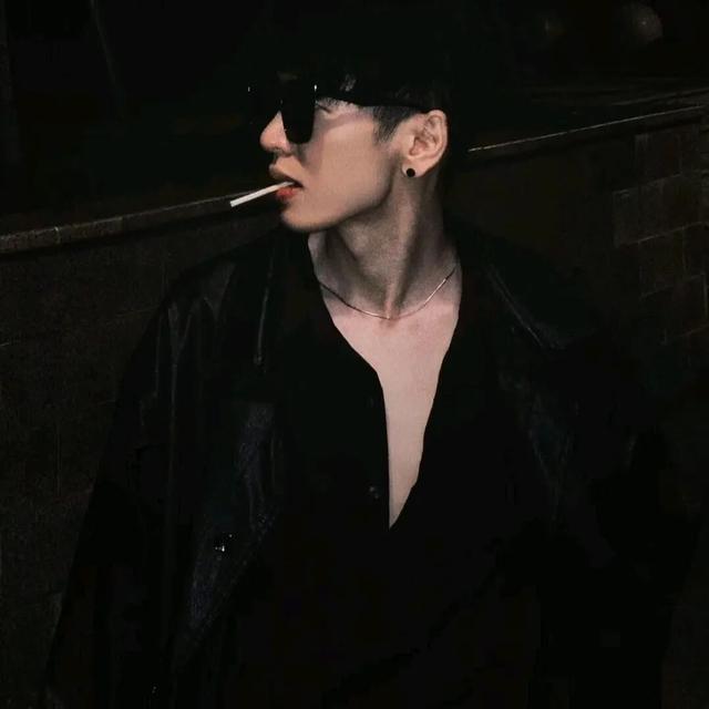 “适合男人一辈子不换的微信昵称2.0版”