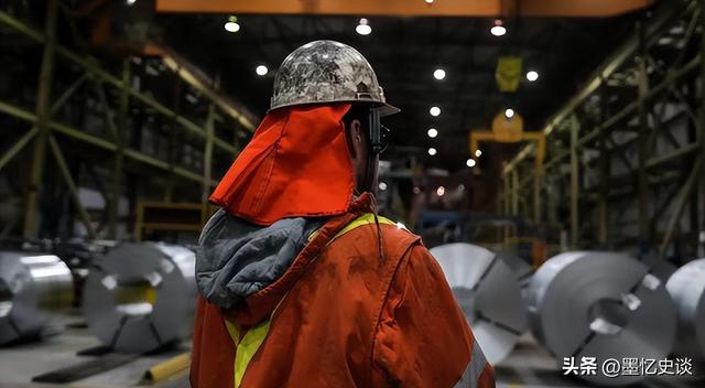 全面反华？卡尼正式通知中国：加征25％关税，中企必须卷铺盖走人