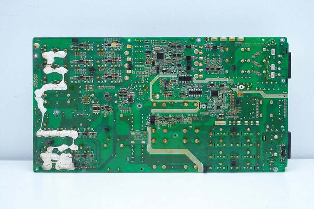重达18斤的大块头，内部全是灰，麦格米特15kW充电模块拆解