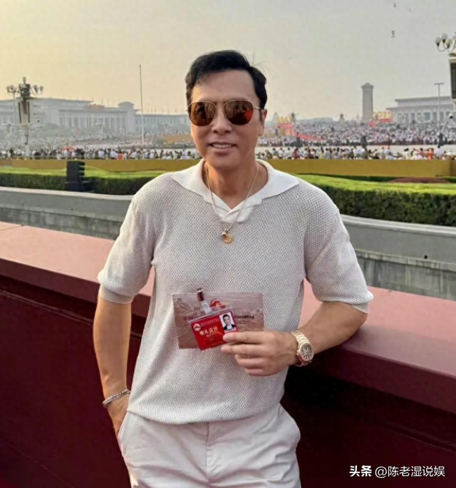 万万没想到！42岁的王雷，因九三阅兵上的一个举动，实现口碑逆转
