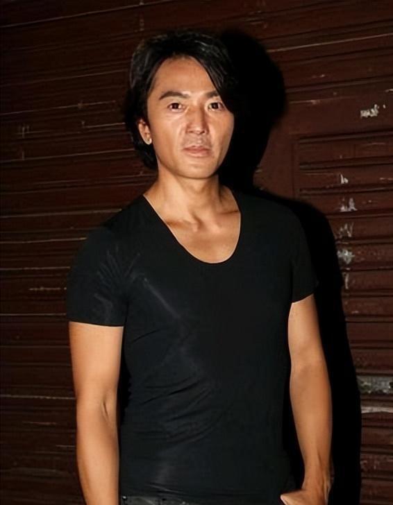 没想到，高市早苗涉华言论没完，58岁郑伊健因一个举动口碑暴涨