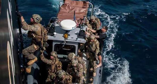 与中国有关的“世纪号”油轮，被美国拦下