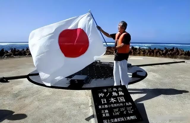 薛剑总领事遭围攻，日本记者：要100多年前，我们就直接打过去了