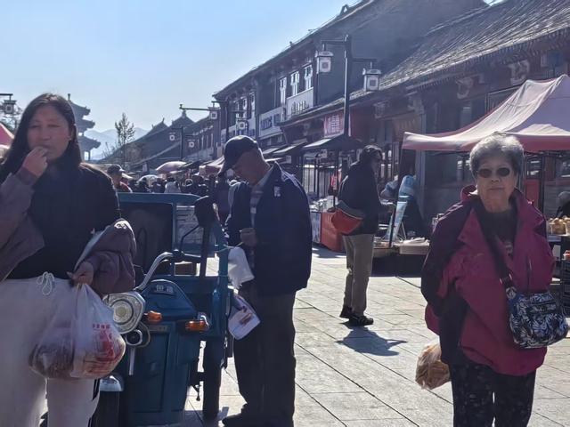 无需去公园，请随着我进山看风景吧