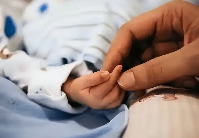 全国出生人口断崖：21年1062万人，24年954万	，25年令人意想不到