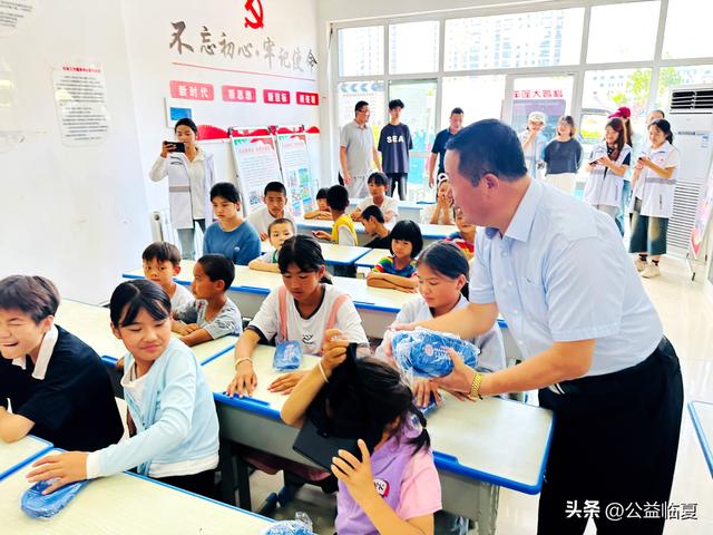 广河县科协走进“四点半”爱心托管班 用科技点亮留守儿童科学梦