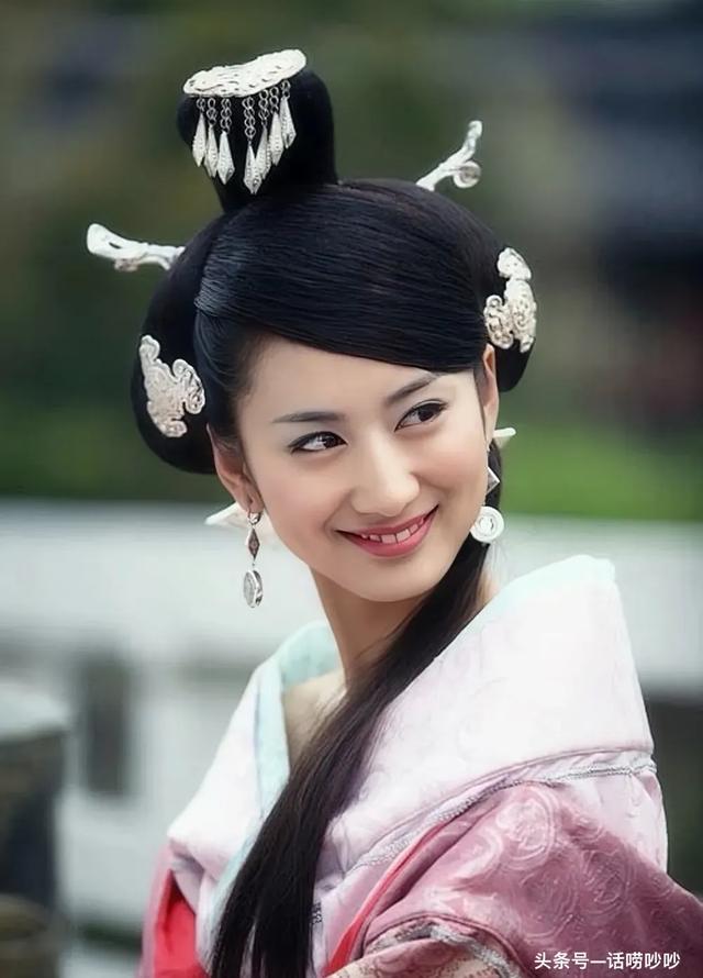 退圈9年，内娱无人替代，唐嫣和孙坚都劝她复出拍戏！太可惜了！