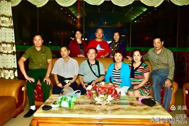 铁道兵战友延安行旅行团到达西安