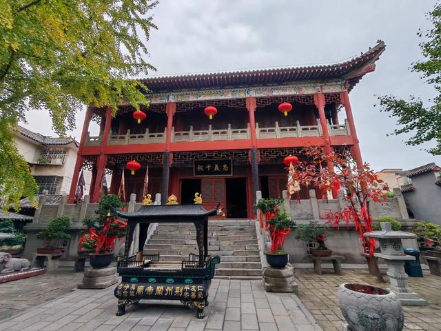 2025北京到海南行程第七天：离湖北过长江进湖南，雨中游“诗墙”