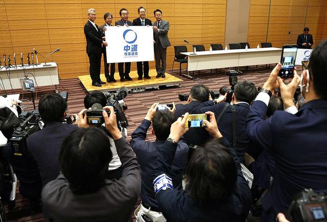 大结局要来？高市安排身后事，辞职条件已确定，中国73岁老将出山